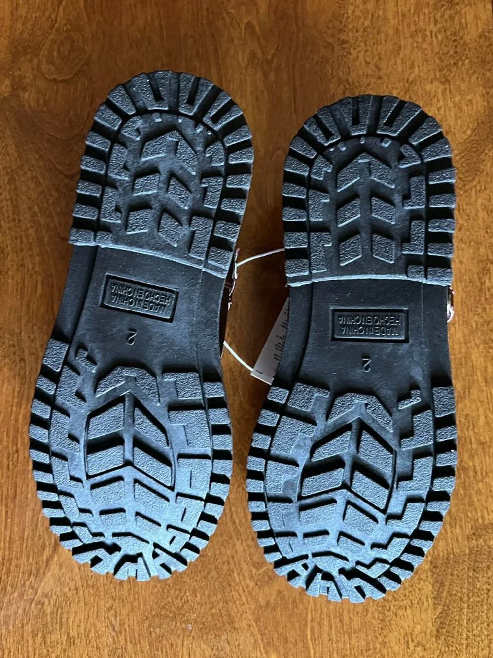 Old Navy crimson lug-sole mary jane shoes 2 NWT